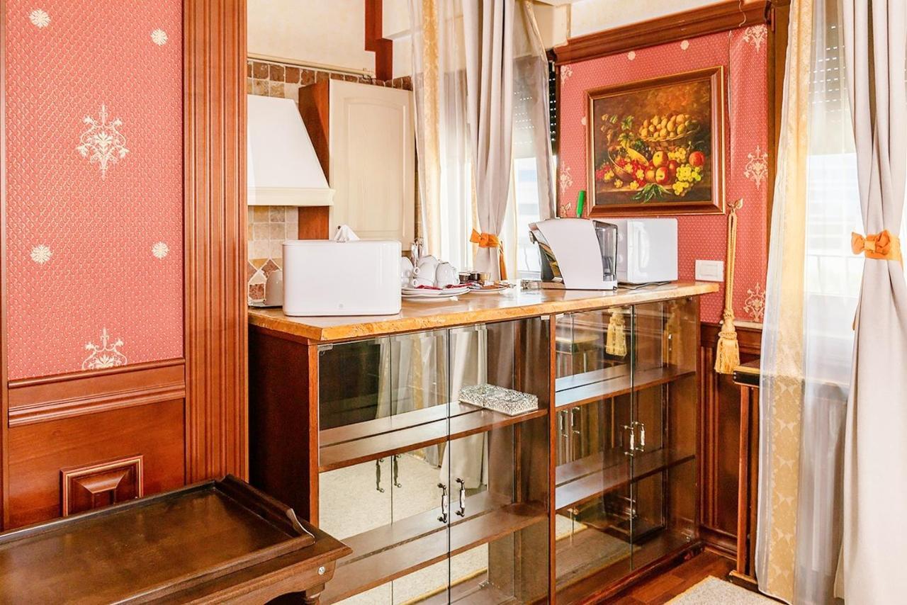 My Hotel Apartments Baneasa Bukares Bagian luar foto