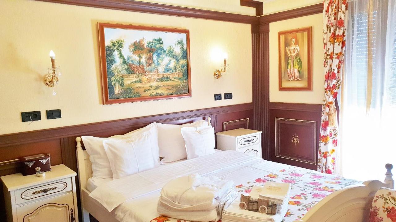 My Hotel Apartments Baneasa Bukares Bagian luar foto