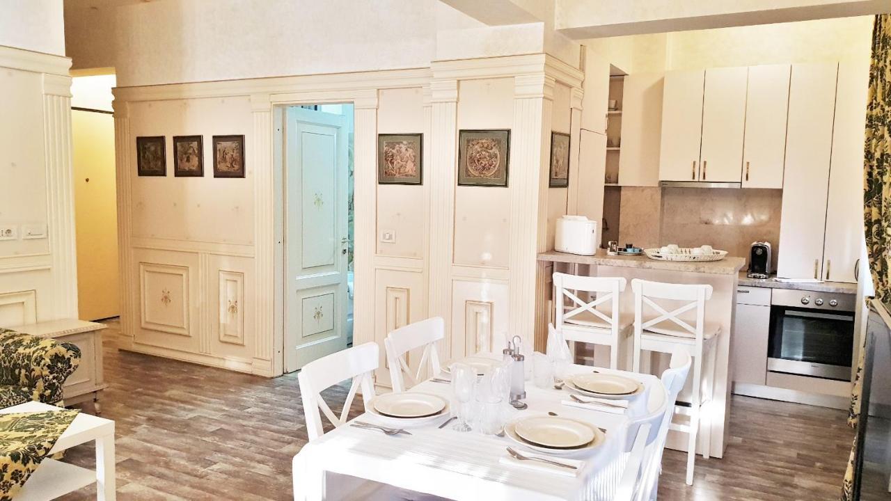 My Hotel Apartments Baneasa Bukares Bagian luar foto