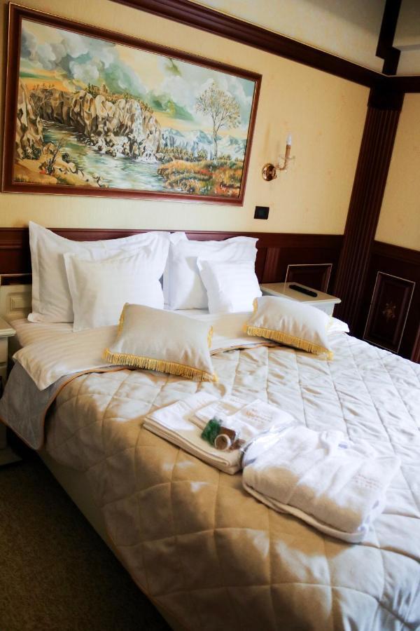 My Hotel Apartments Baneasa Bukares Bagian luar foto