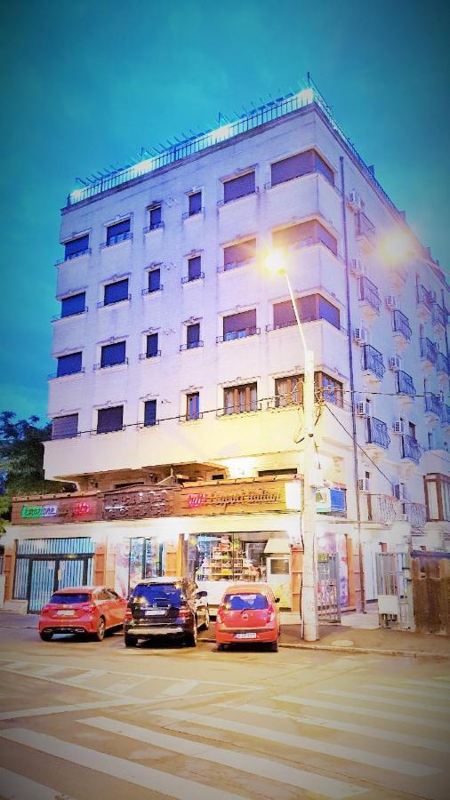 My Hotel Apartments Baneasa Bukares Bagian luar foto